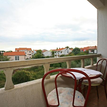 Apartment & Room Dinka, Krk Krk Town Exterior photo