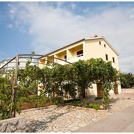 Apartment & Room Dinka, Krk Krk Town Exterior photo